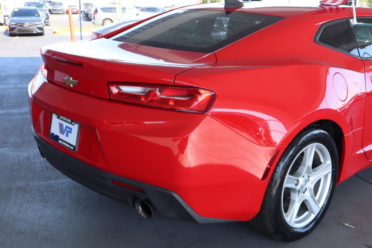 Used 2017 Chevrolet Camaro LT image 7