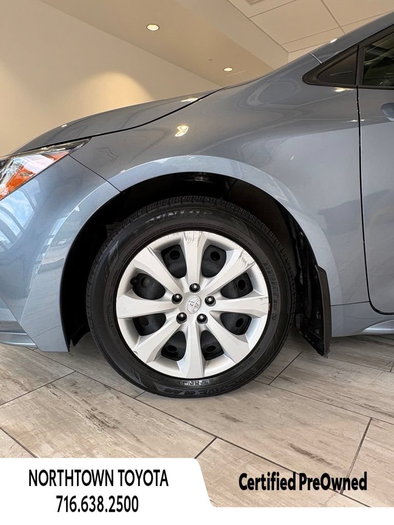 Used 2023 Toyota Corolla LE w/ Carpet Mat Package (TMS) FWD image 8