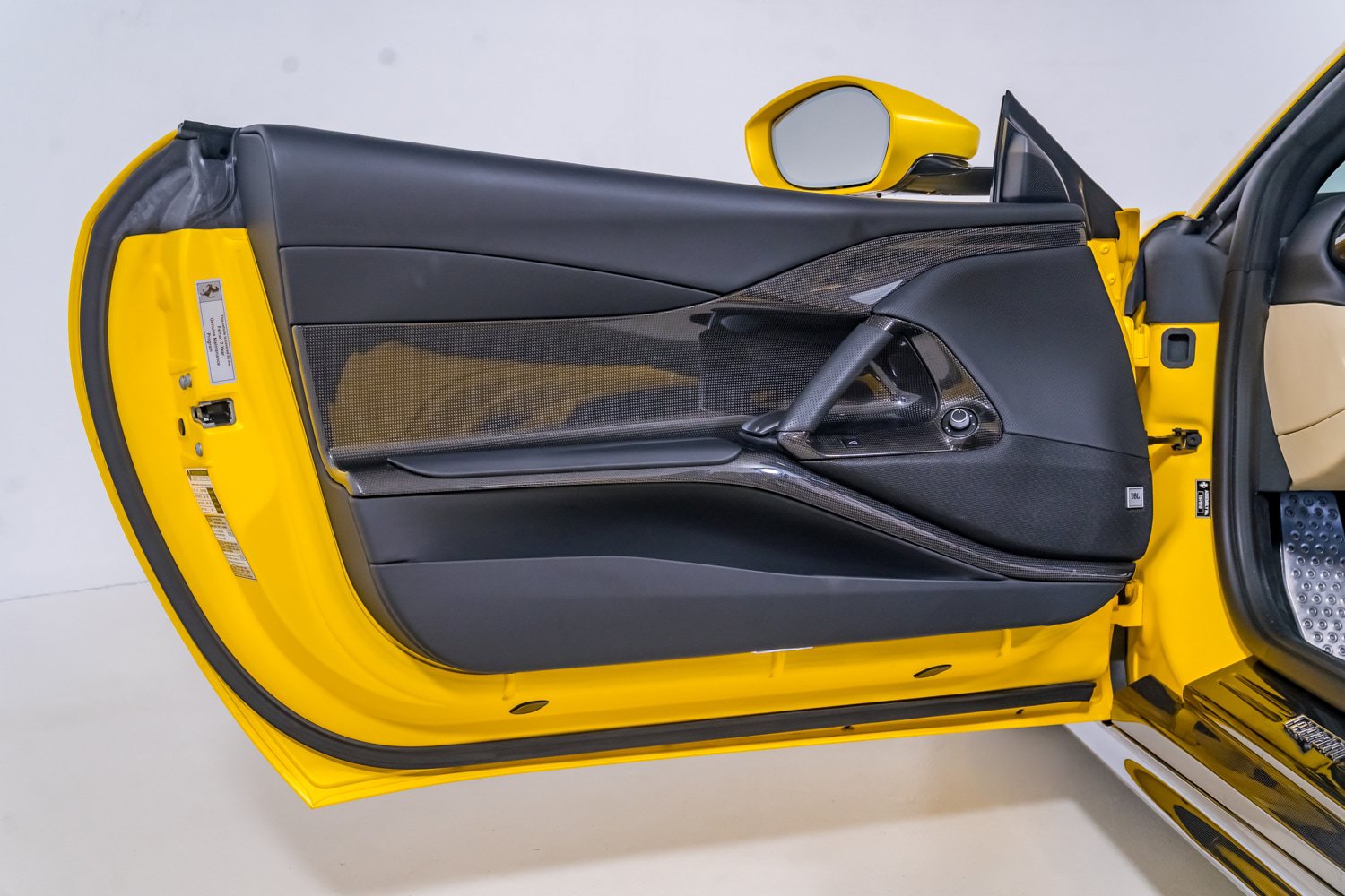 Used 2022 Ferrari 812 GTS RWD image 26