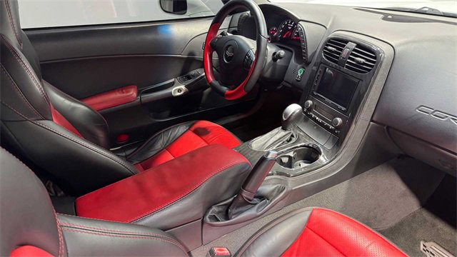 Used 2013 Chevrolet Corvette Convertible image 11