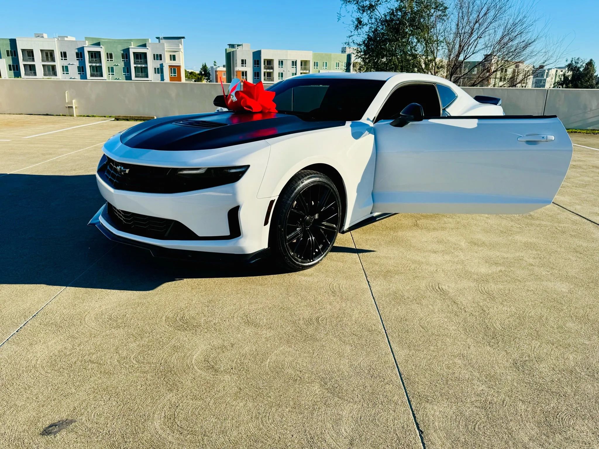 Used 2020 Chevrolet Camaro LT image 49