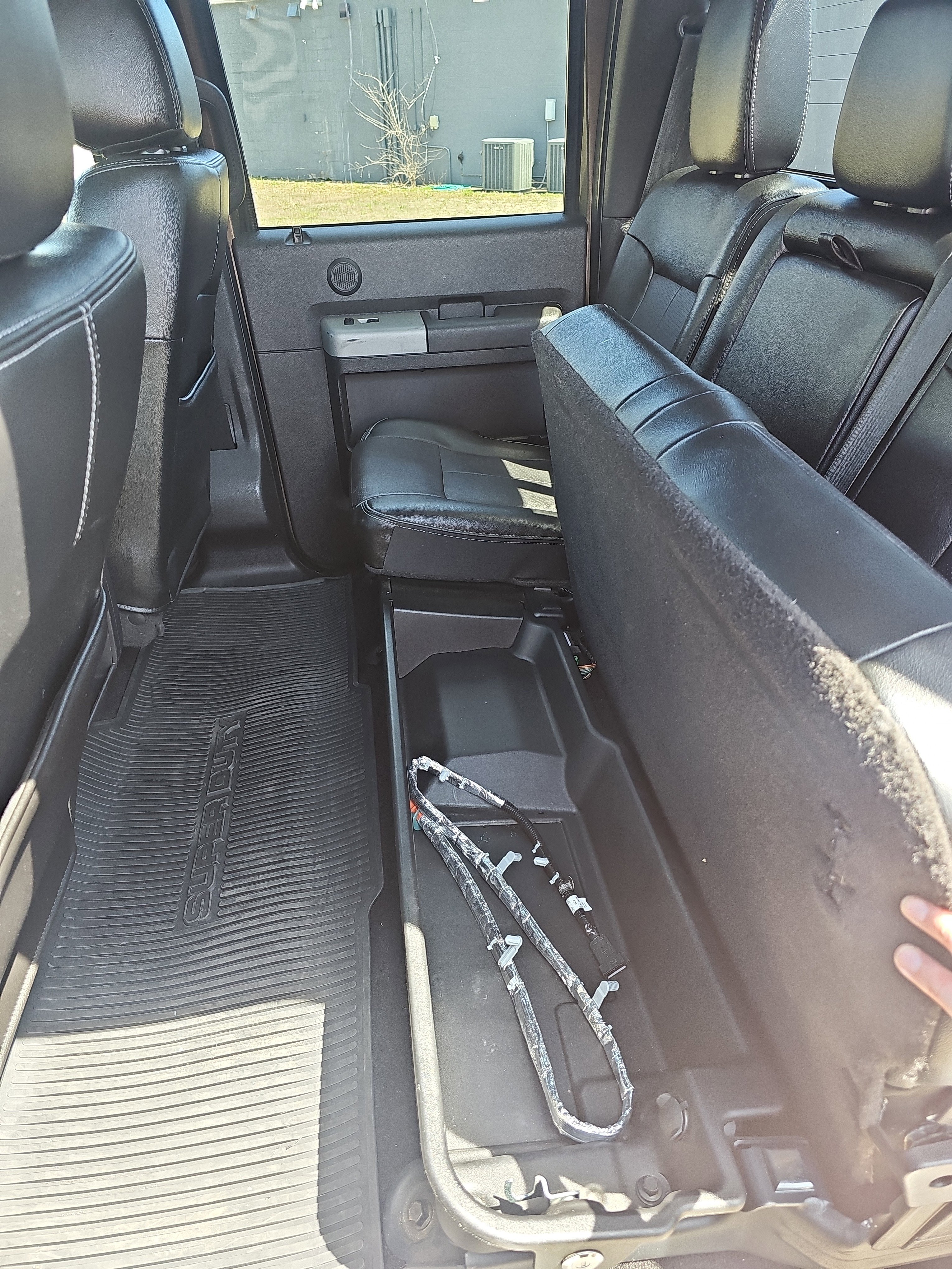 Used 2015 Ford F250 Lariat w/ Lariat Ultimate Package image 16