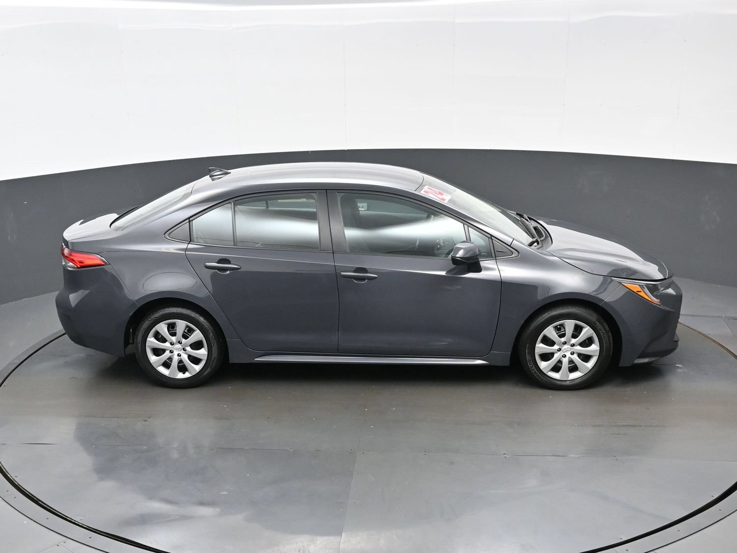 Used 2024 Toyota Corolla LE FWD image 39