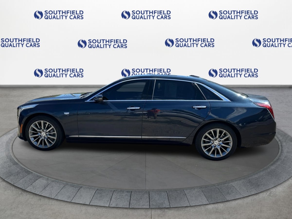 Used 2017 Cadillac CT6 Luxury AWD/4WD image 3