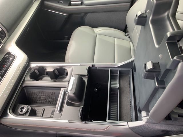 New 2025 Ford Expedition Active RWD image 36