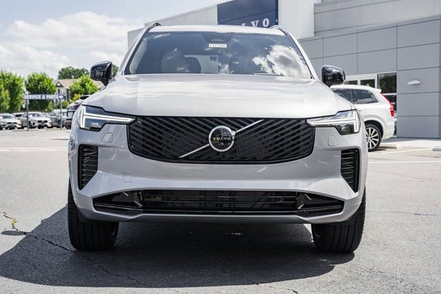Used 2026 Volvo XC90 B6 Ultra w/ Protection Package Premier image 2