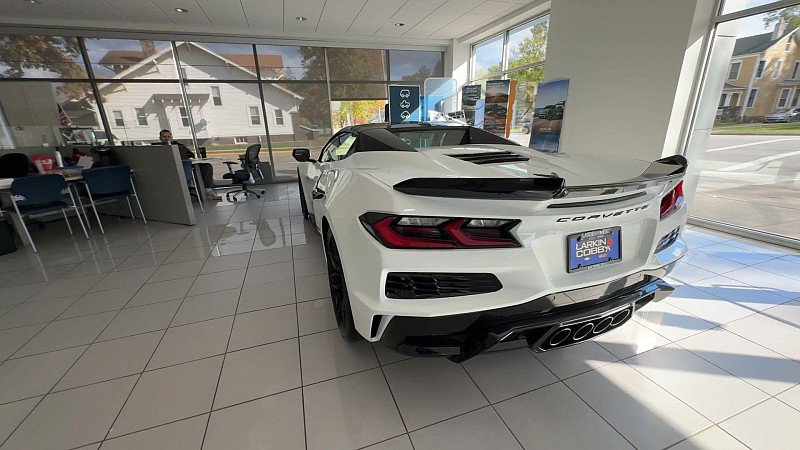 New 2026 Chevrolet Corvette Z06 w/ Stealth Interior Trim Package image 9