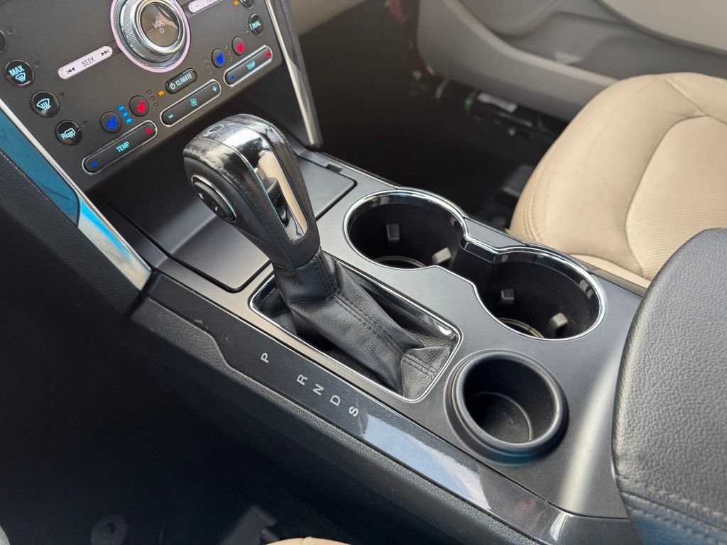 Used 2019 Ford Explorer Limited w/ Ford Safe & Smart Package FWD image 33