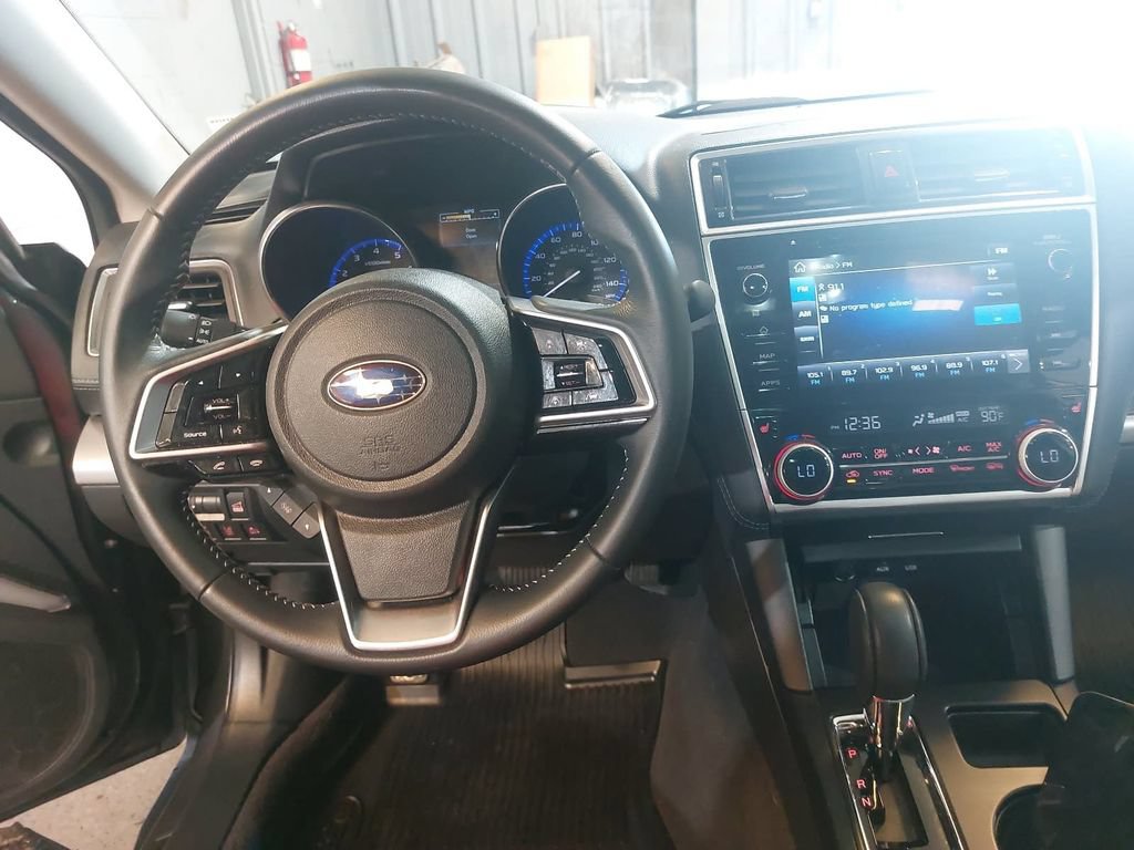 Used 2018 Subaru Outback 2.5i Limited AWD/4WD image 16