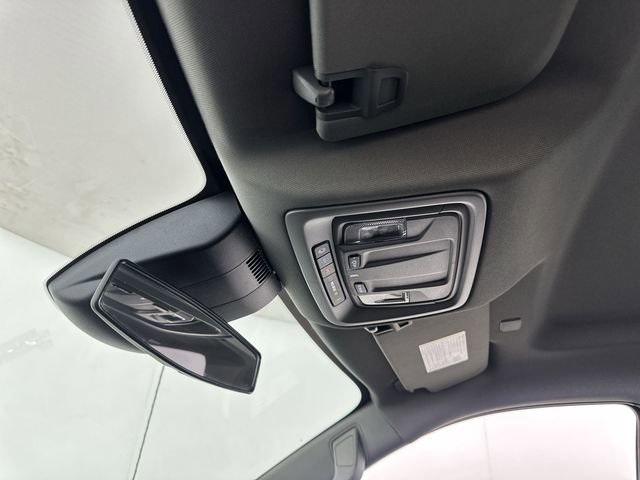 Used 2025 Chevrolet Silverado 2500 LT w/ Convenience Package image 24