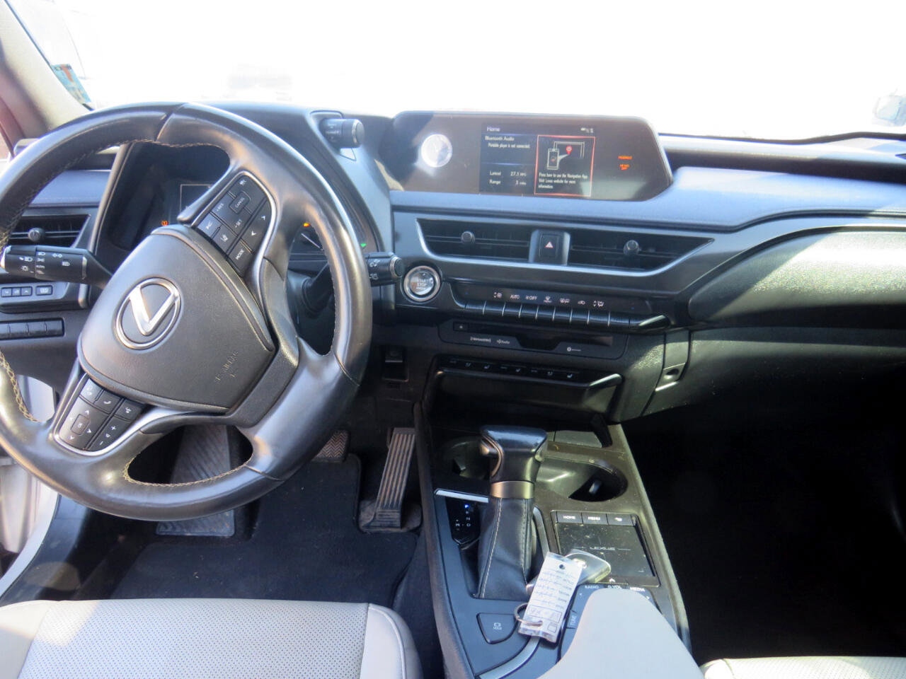 Used 2019 Lexus UX 200 Base image 30