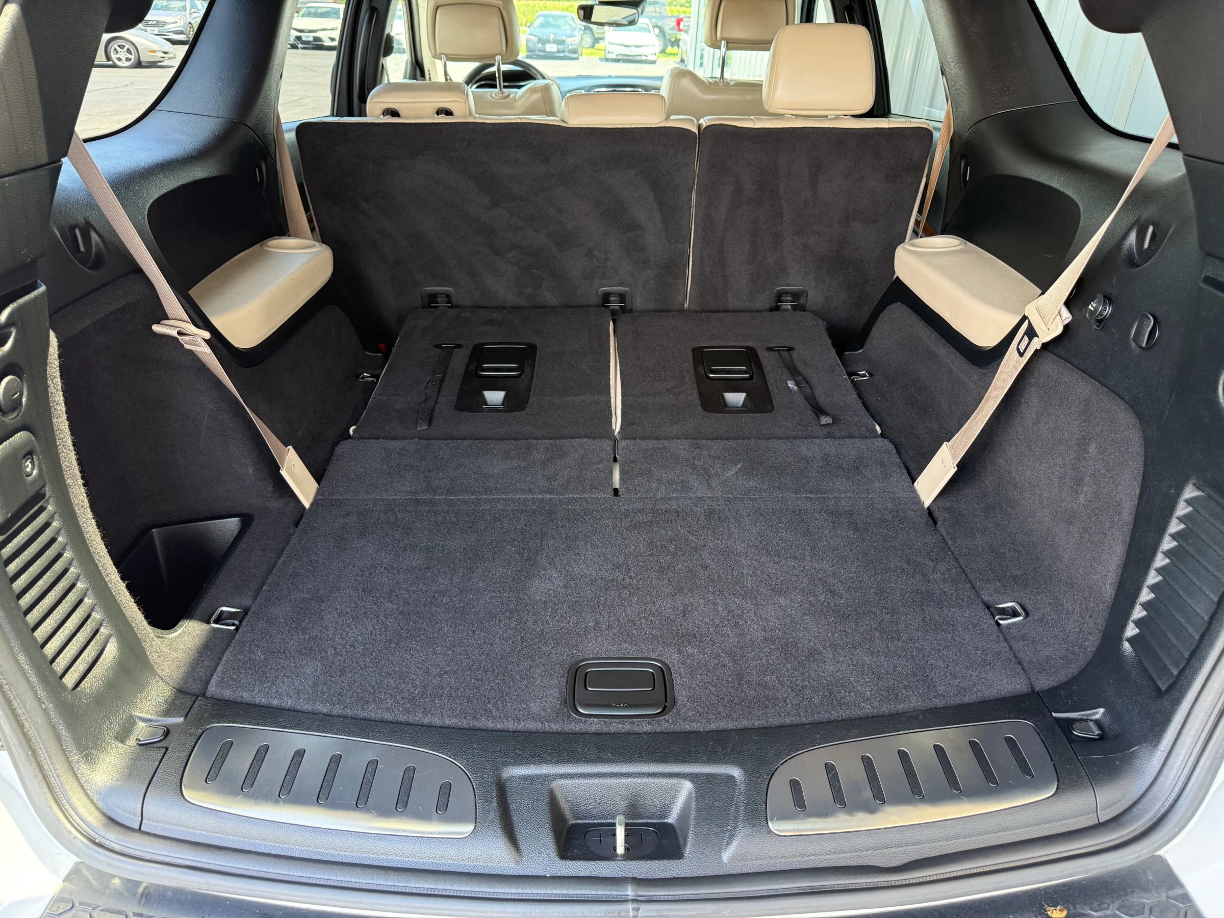 Used 2017 Dodge Durango Citadel w/ Technology Group AWD/4WD image 6
