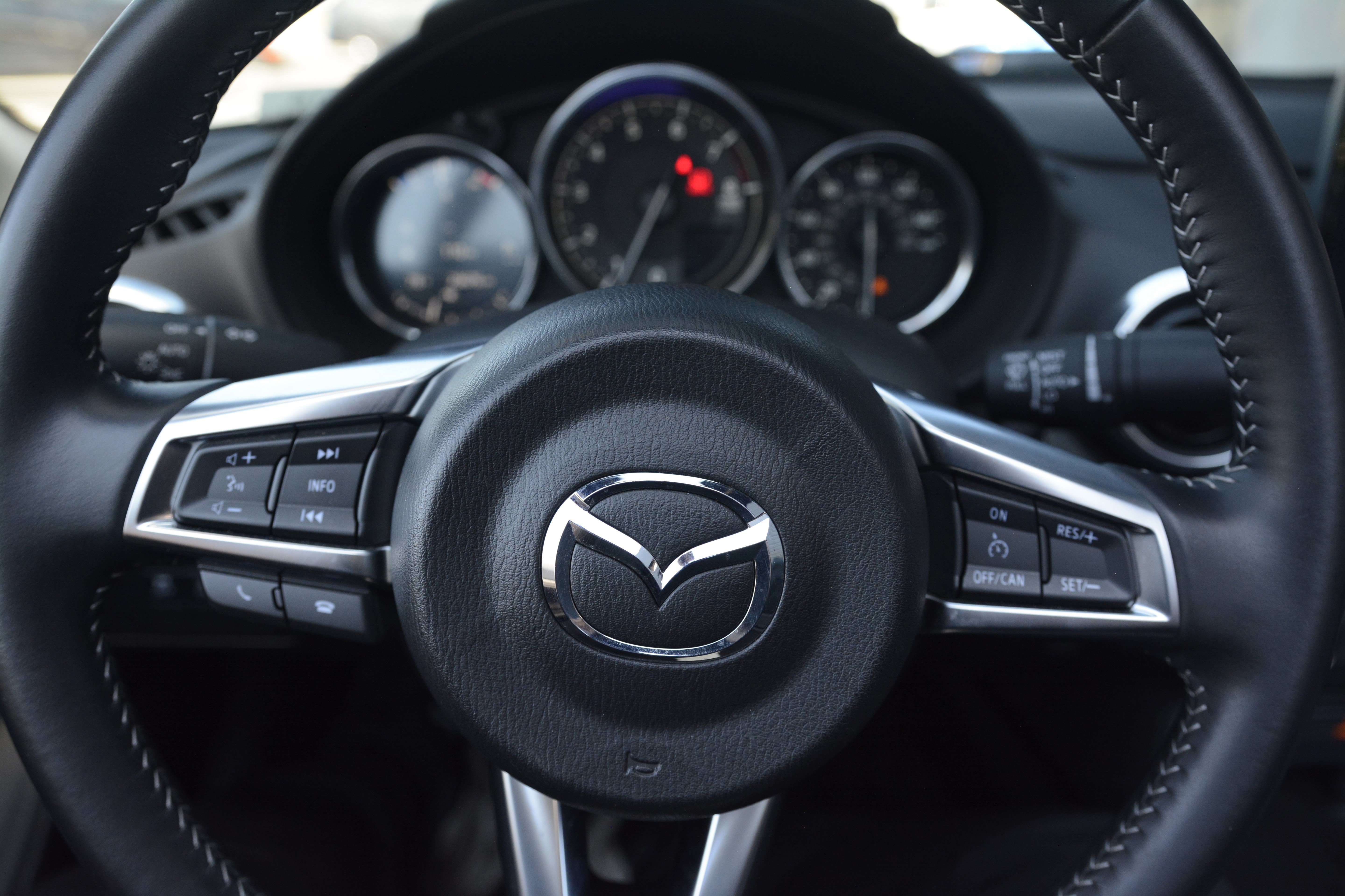 Certified 2021 MAZDA MX-5 Miata Grand Touring RWD image 17