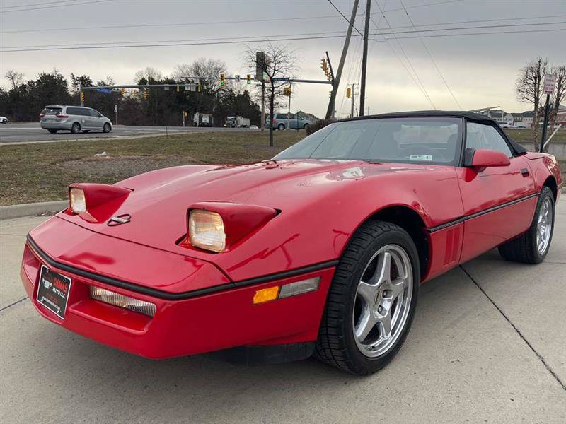 Used 1990 Chevrolet Corvette Convertible RWD image 2