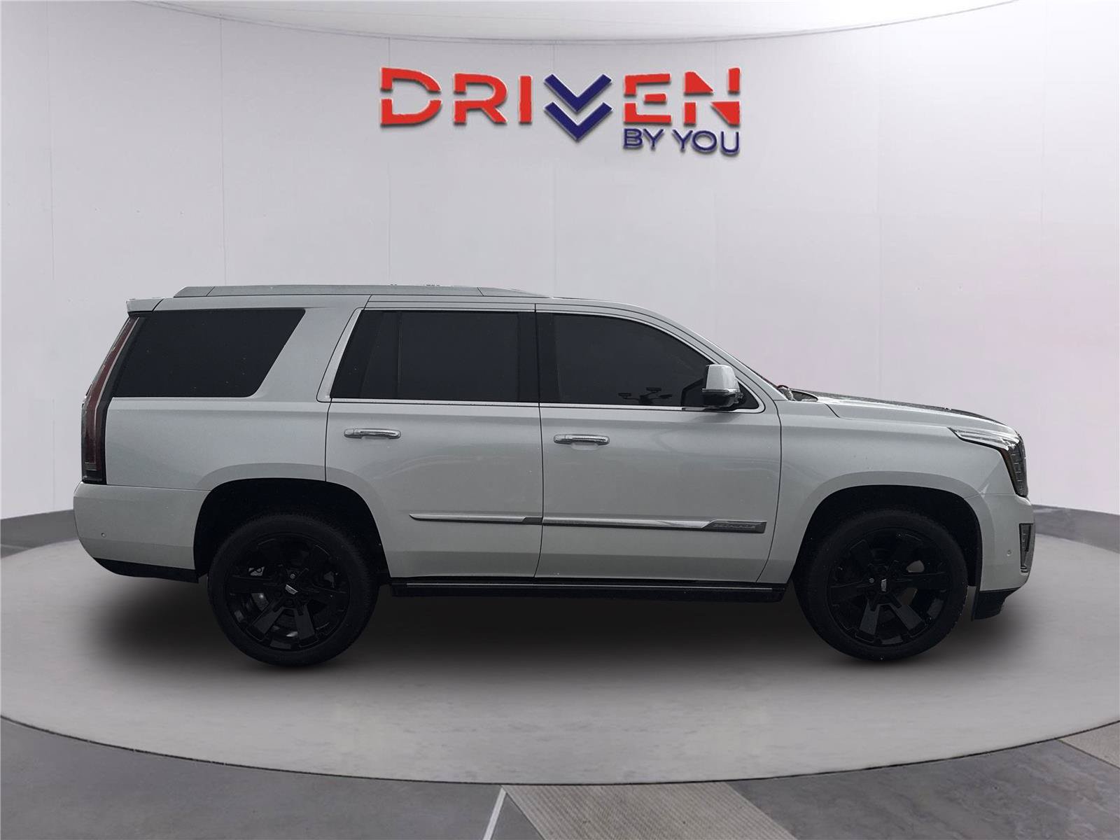 Used 2020 Cadillac Escalade Premium Luxury AWD/4WD image 3