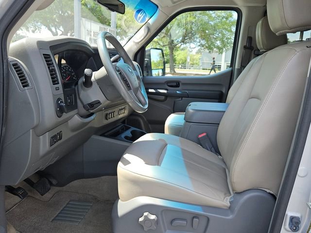 Used 2019 Nissan NV 3500 SL image 10