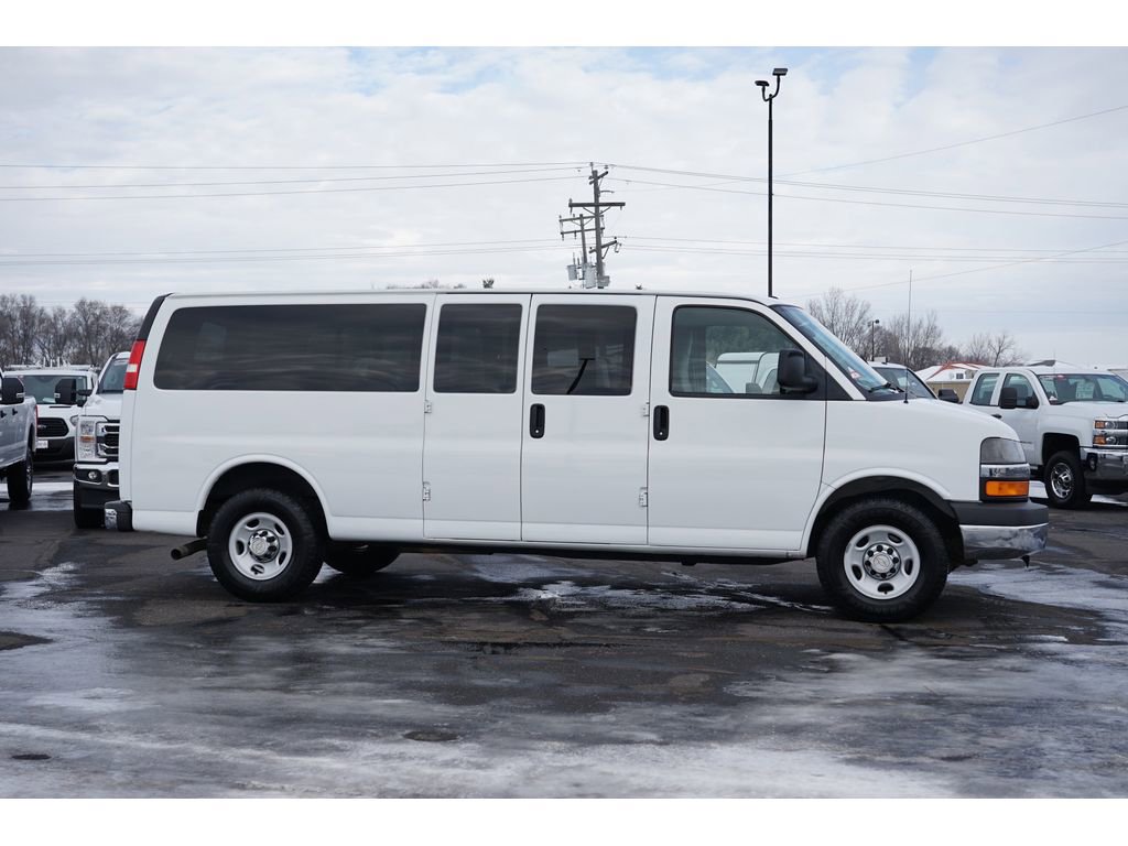 Used 2016 Chevrolet Express 3500 LT w/ LT Preferred Equipment Group image 2
