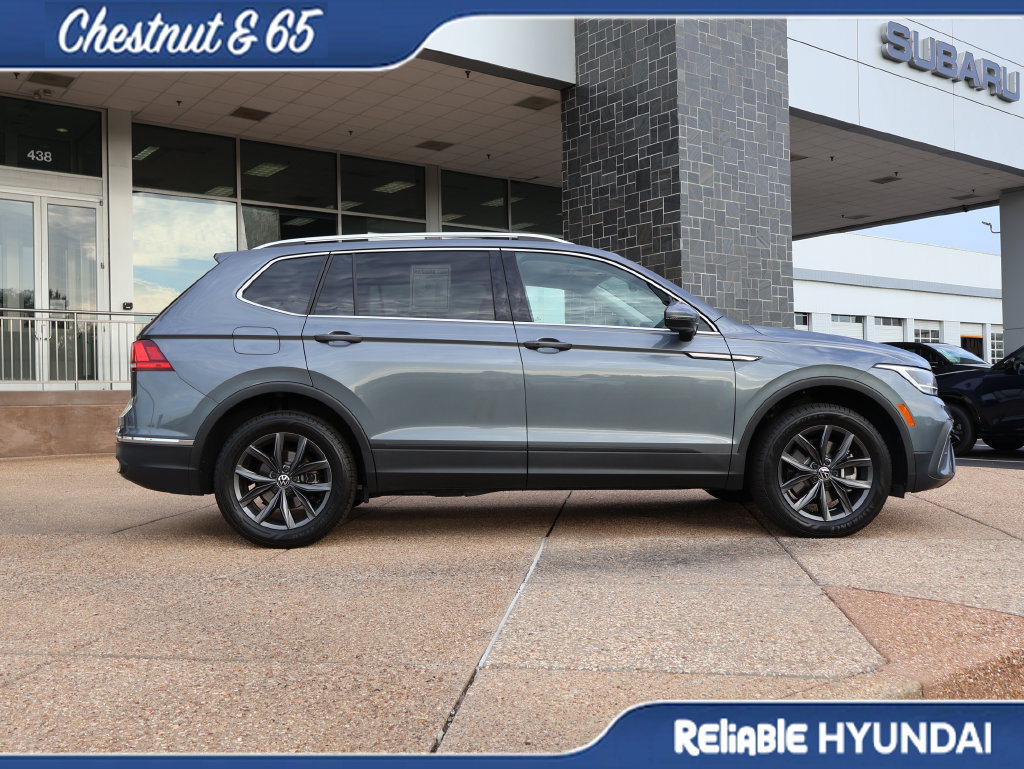 Used 2023 Volkswagen Tiguan SE FWD image 7