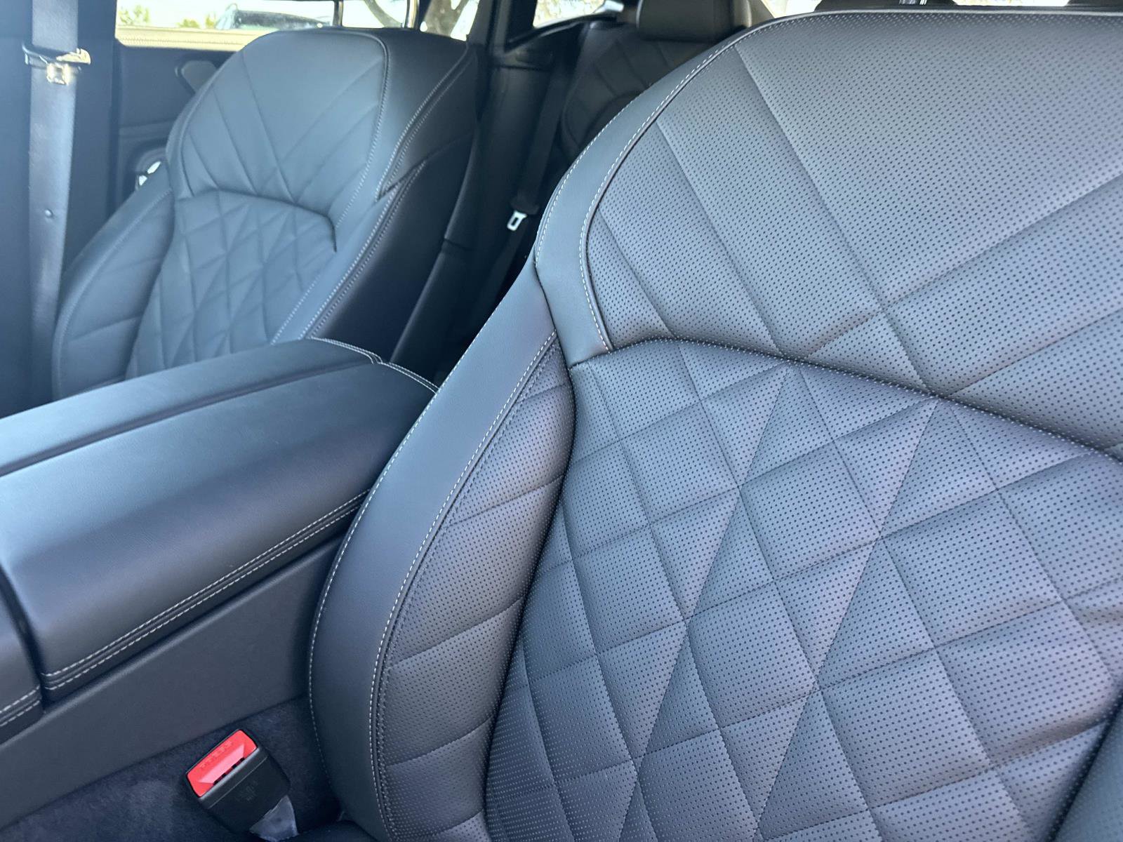 Certified 2025 BMW X6 xDrive40i image 20