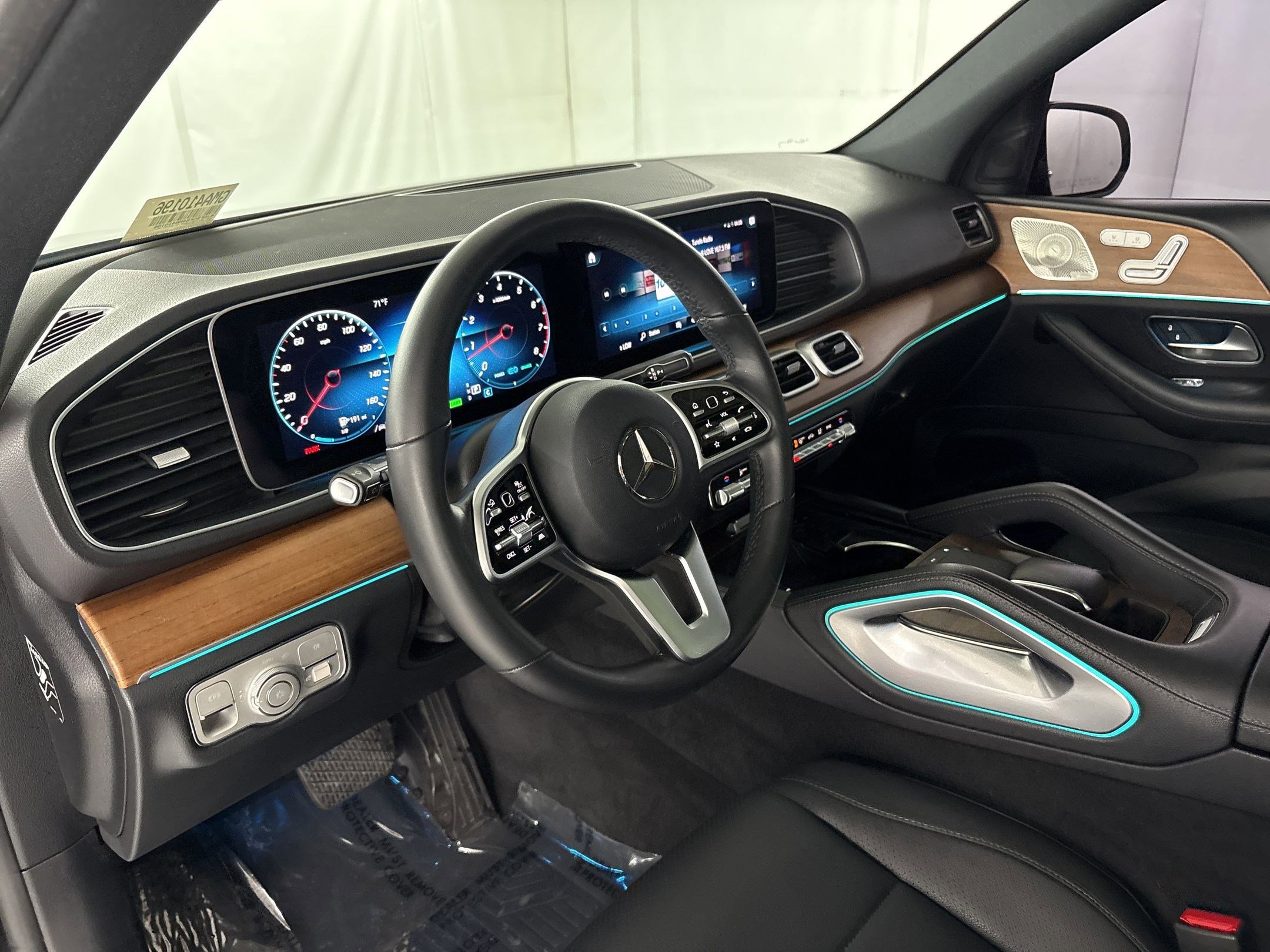 Used 2021 Mercedes-Benz GLE 450 4MATIC image 4