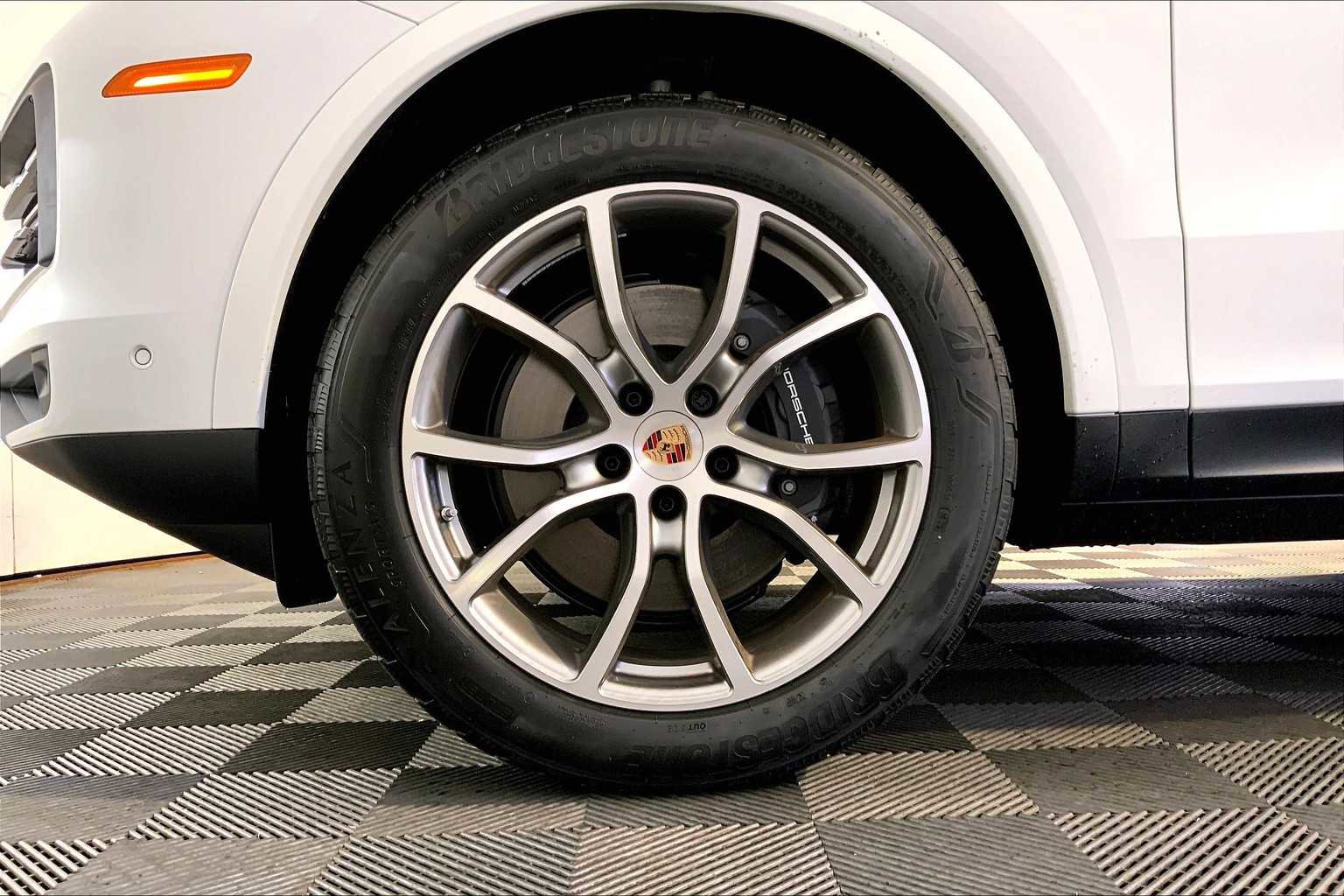 New 2026 Porsche Cayenne image 11