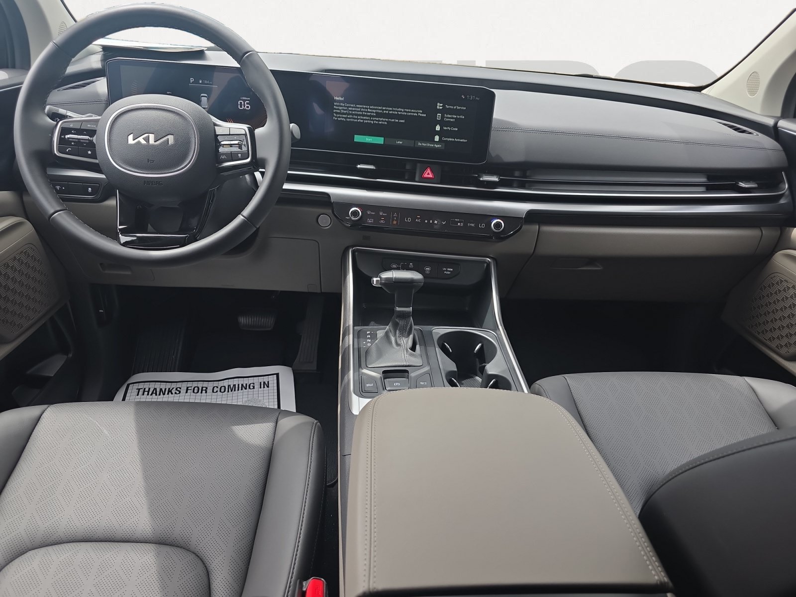 Certified 2026 Kia Carnival LX FWD image 2