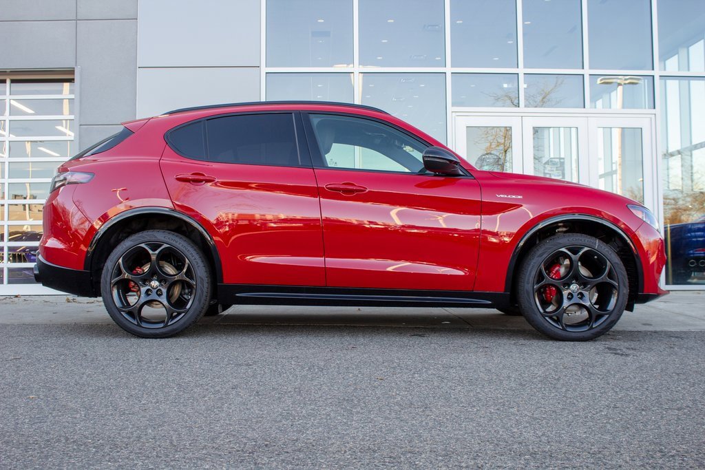New 2025 Alfa Romeo Stelvio Sprint w/ Veloce Package image 4
