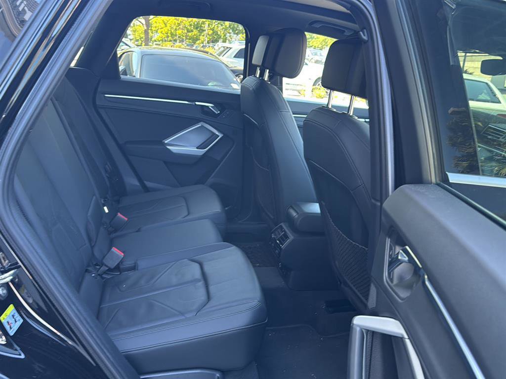 Used 2021 Audi Q3 2.0T Premium w/ Convenience Package AWD/4WD image 15