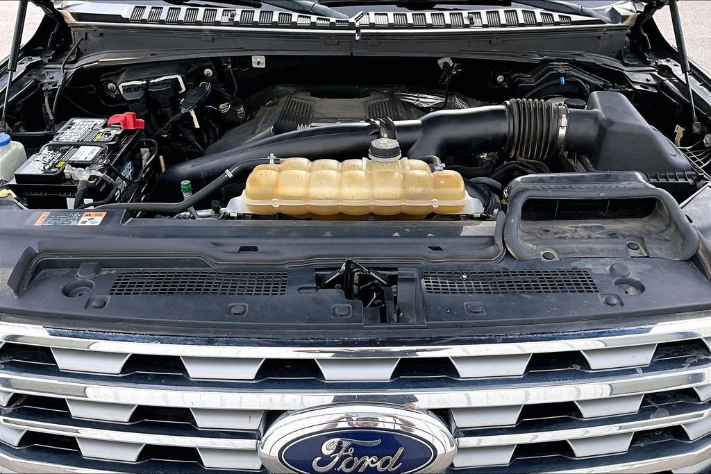 Used 2019 Ford Expedition Max Limited image 12