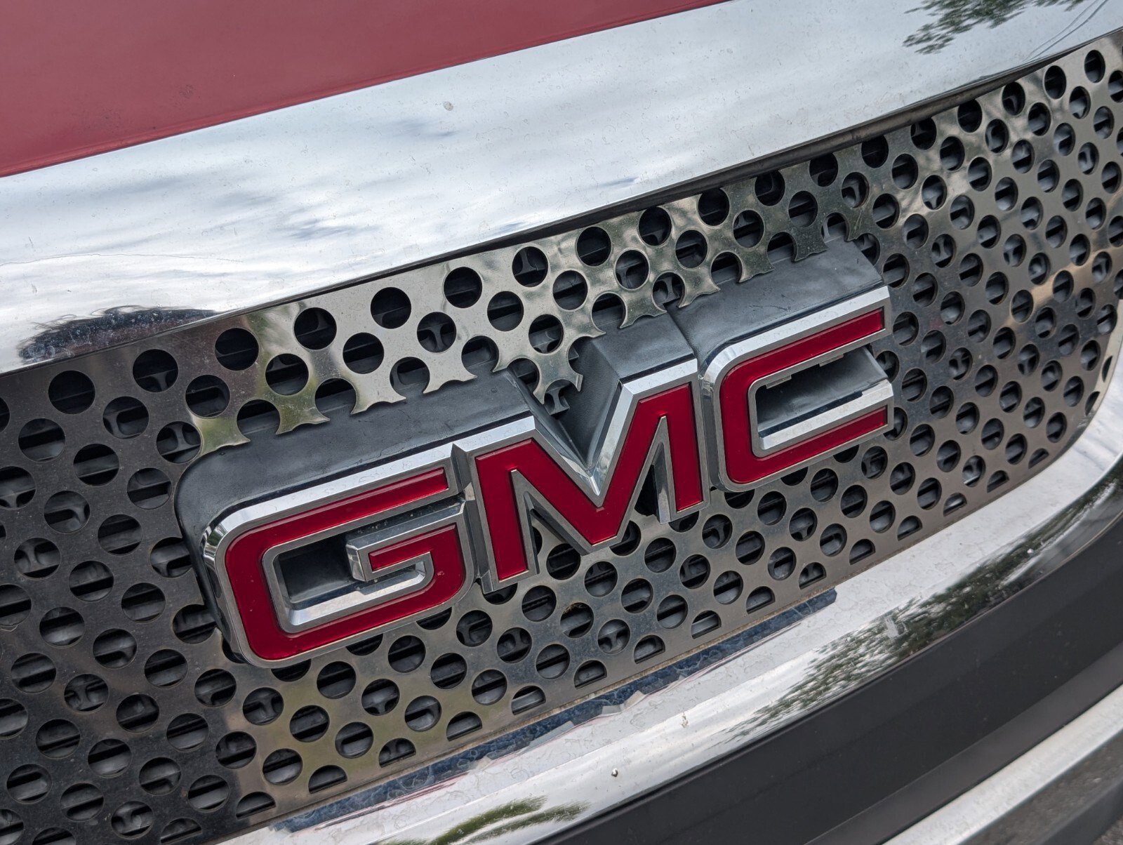 Used 2011 GMC Acadia SLT image 23