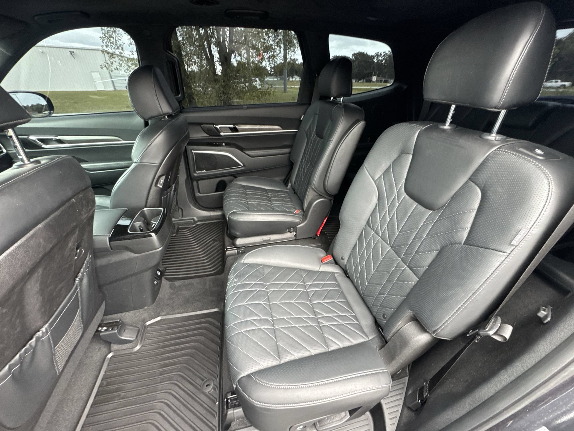 Used 2025 Kia Telluride SX Prestige X-Pro AWD/4WD image 22