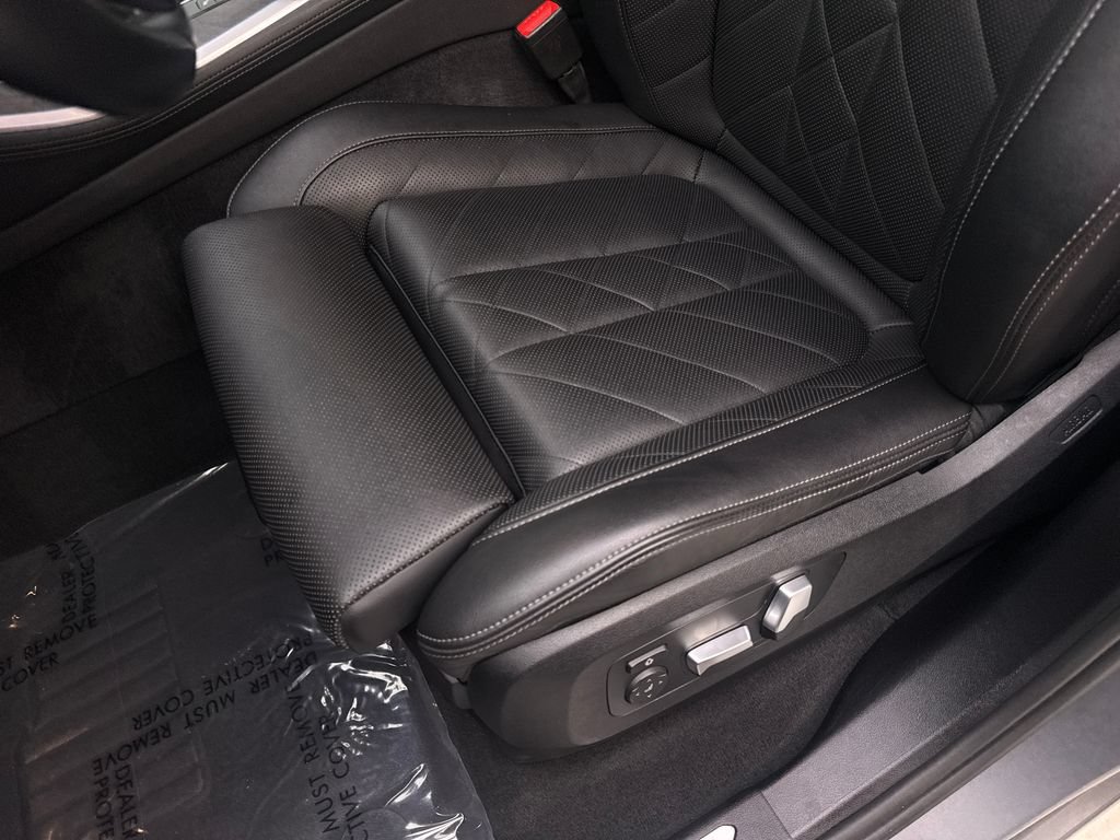 Used 2024 BMW X5 sDrive40i w/ Premium Package RWD image 30