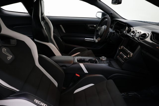 Used 2021 Ford Mustang Shelby GT500 w/ Carbon Fiber Track Pack image 82