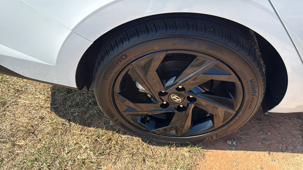Certified 2026 Hyundai Elantra Sport FWD image 9