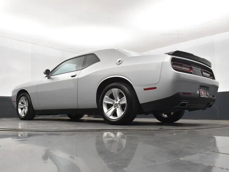 Used 2023 Dodge Challenger SXT RWD image 12