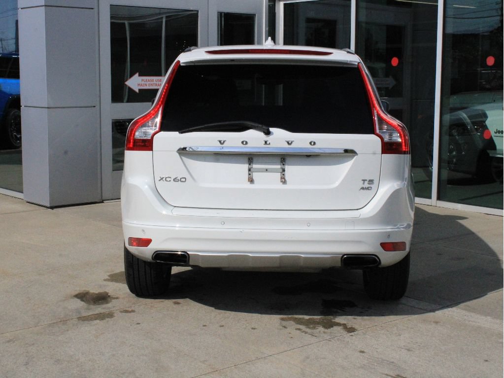 Used 2015 Volvo XC60 T5 AWD/4WD image 7