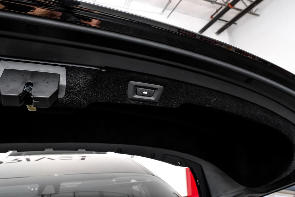 Used 2025 Lucid Air Touring image 65