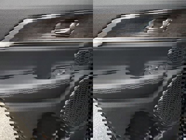 New 2026 Jeep Grand Cherokee Limited image 14