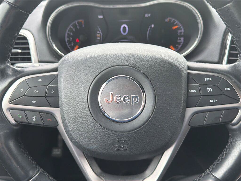 Used 2021 Jeep Grand Cherokee Laredo X AWD/4WD image 38