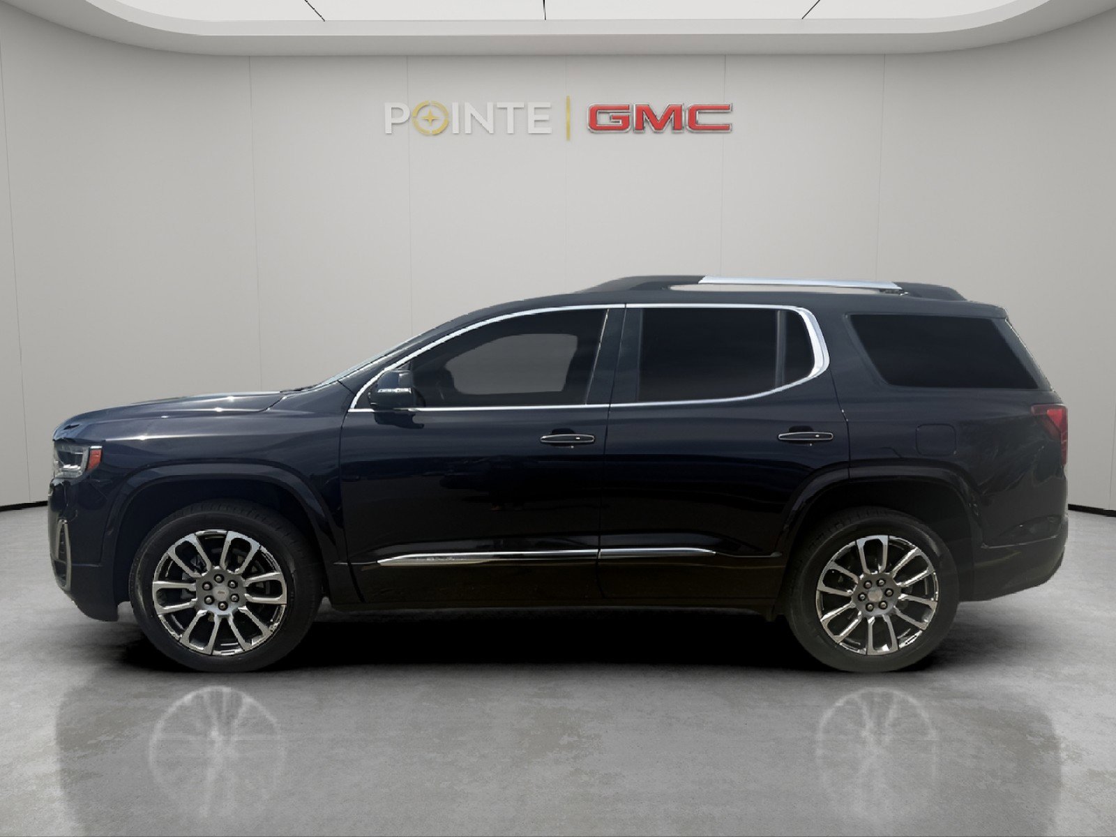Used 2022 GMC Acadia Denali w/ Denali Technology Package image 10