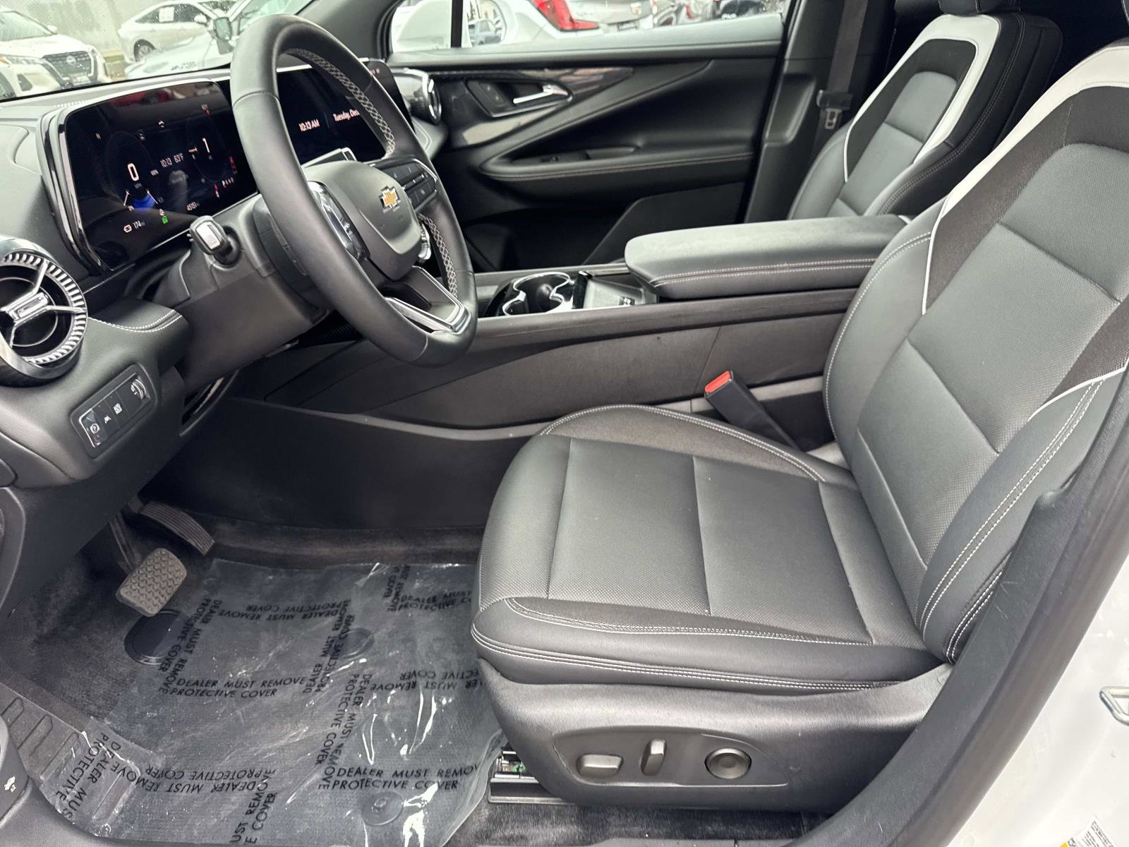 Used 2024 Chevrolet Blazer EV LT image 13