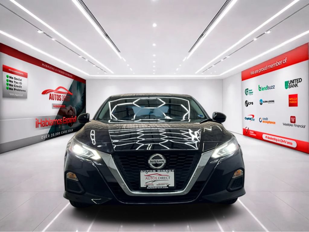 Used 2022 Nissan Altima 2.5 SV FWD image 2