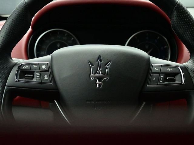 Used 2022 Maserati Levante Modena image 44
