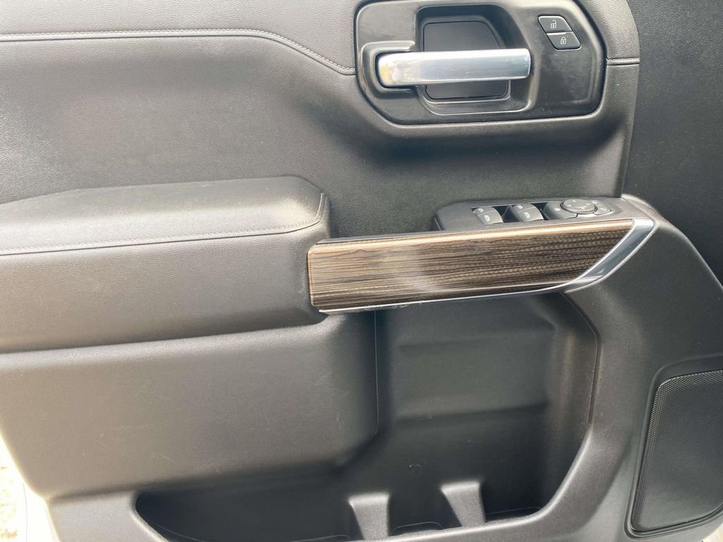 Used 2021 Chevrolet Silverado 1500 RST image 19