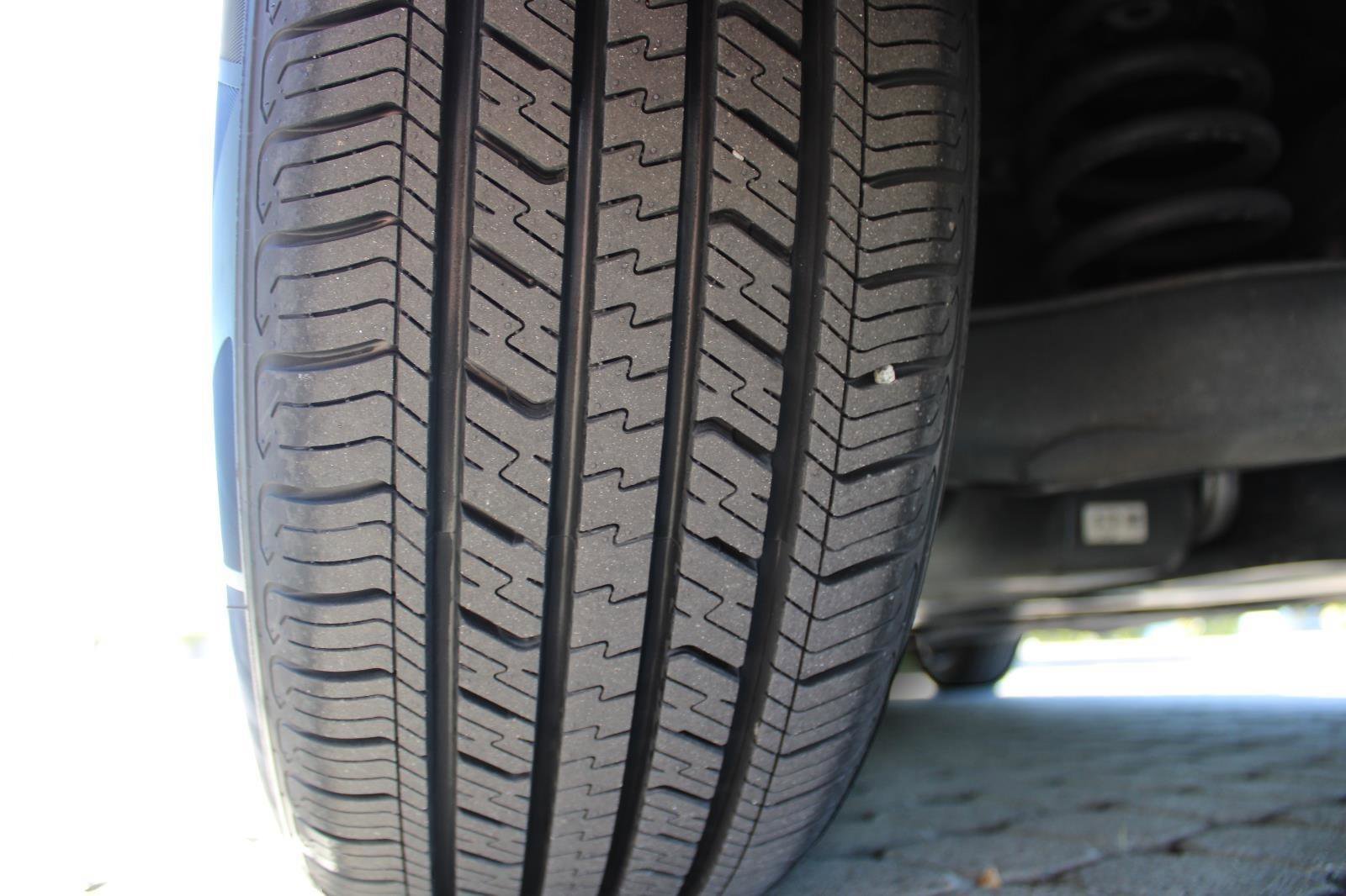 Used 2021 Toyota Camry LE image 12