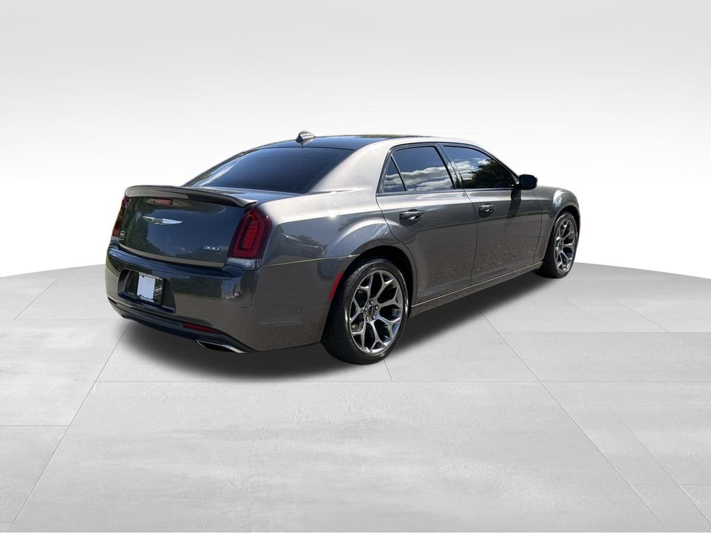 Used 2017 Chrysler 300 S RWD video 3