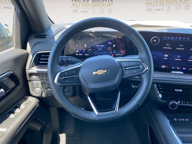 Used 2025 Chevrolet Tahoe Premier AWD/4WD image 12