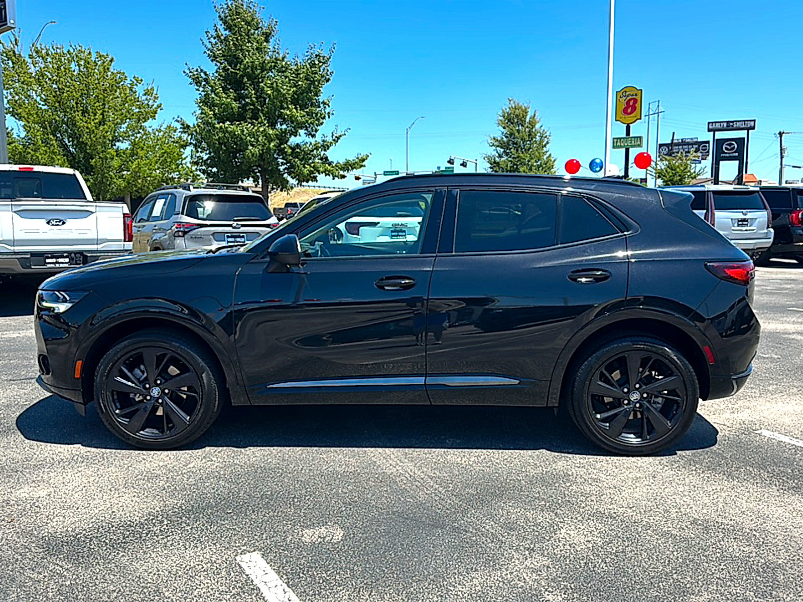 Used 2023 Buick Envision Essence w/ Sport Touring Package FWD image 5