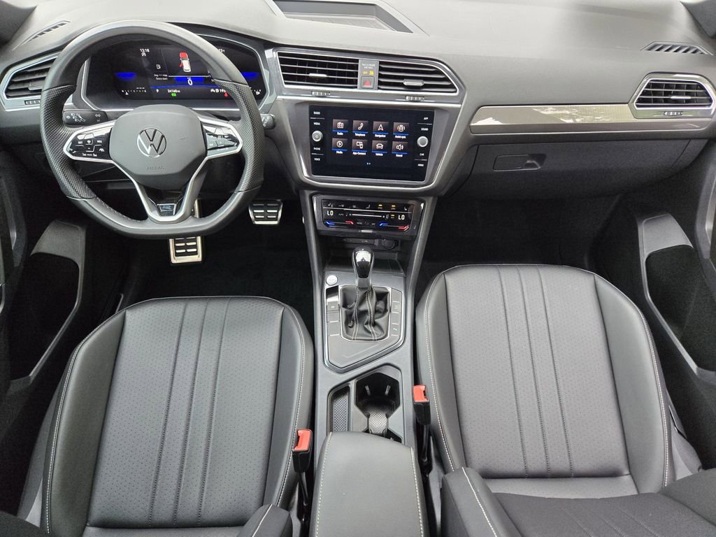 Used 2023 Volkswagen Tiguan SE R-Line image 34