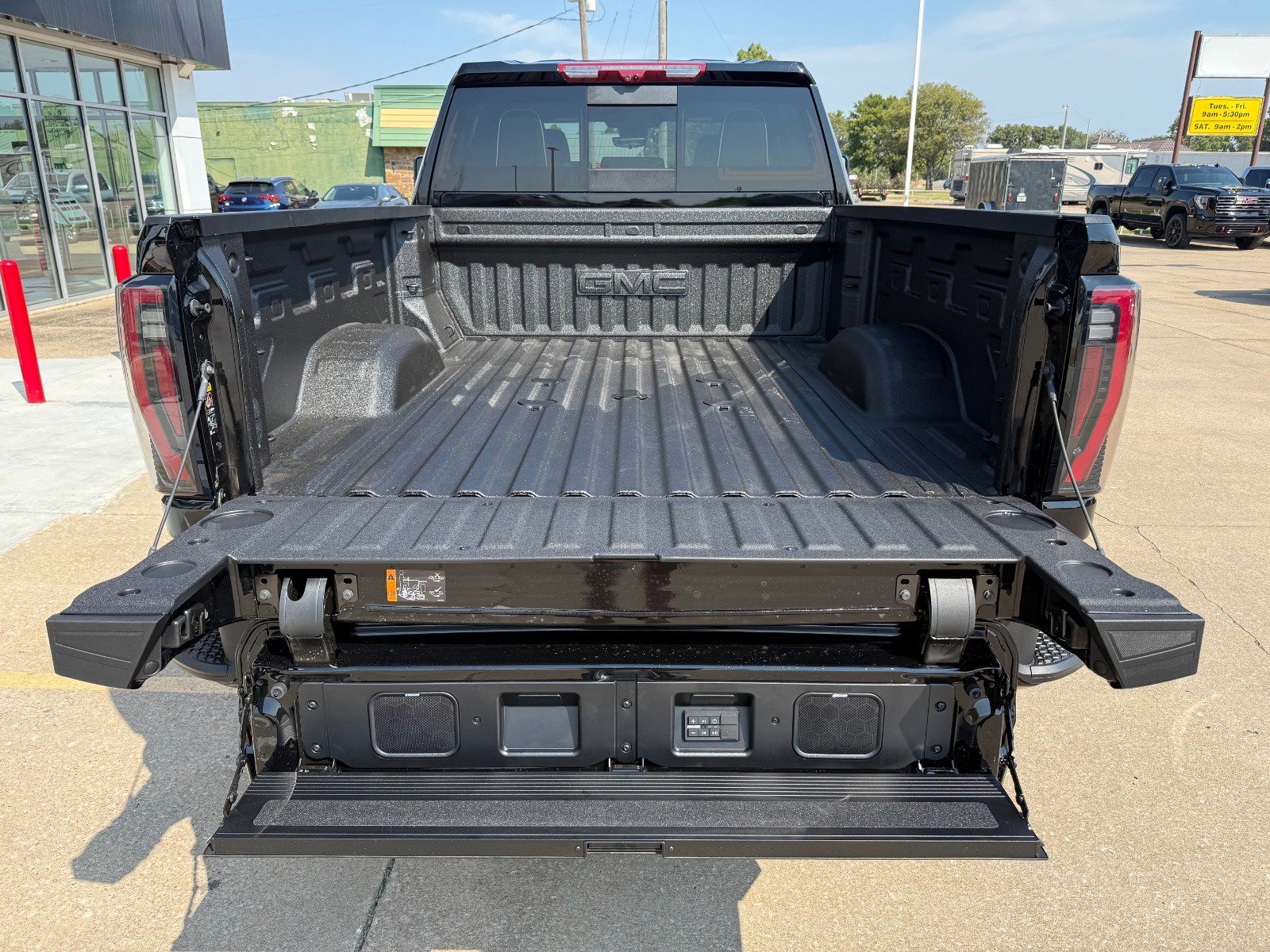 New 2026 GMC Sierra 2500 AT4X image 5